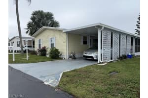 6085 Seashore Drive, Atlantis