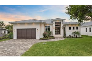 766 95th Ave N, Naples