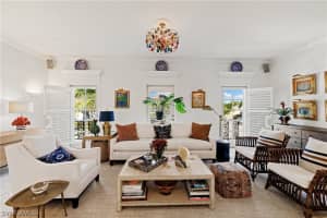 292 14th Avenue, Naples, FL 34102 - MLS#226010662