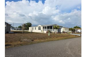 9777 Creekwood Lane, Fort Myers, FL 33905 - MLS#226010683