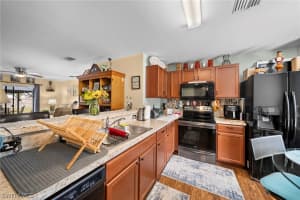 427 3rd Street, Cape Coral, FL 33993 - MLS#226010692