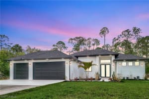 2604 20th Ave Ne, Naples