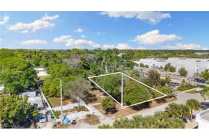 2995 Terrace Avenue, Naples, FL 34104 - MLS#226010714