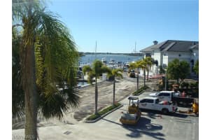 807 River Point Drive, Naples, FL 34102 - MLS#226010730