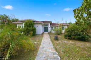 181 35th Avenue, Naples, FL 34120 - MLS#226010802