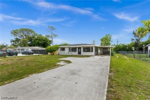 404 Leeland Heights Boulevard, Lehigh Acres, FL 33936 - MLS#226010825