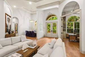 4747 7th Avenue, Naples, FL 34119 - MLS#226010847