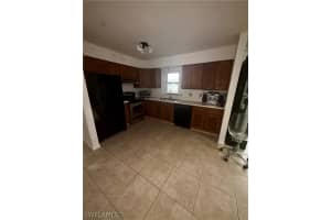 408 37 Terrace, Cape Coral, FL 33914 - MLS#226010868