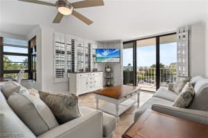 380 Seaview Court, Marco Island, FL 34145 - MLS#226010877