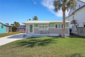 1278 Rainbow Court, Naples, FL 34110 - MLS#226010890