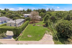 2332 Sunset Avenue, Naples, FL 34112 - MLS#226010910