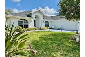 1113 32nd Street, Cape Coral, FL 33909 - MLS#226010914