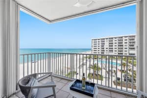 3443 Gulf Shore Blvd N 416, Naples