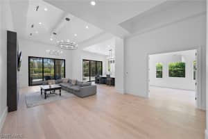 2749 Medallist Ln, Naples