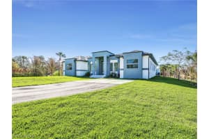 910 Golden Gate Boulevard, Naples, FL 34120 - MLS#226011056