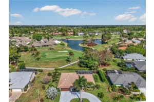 681 Saint Andrews Blvd, Naples