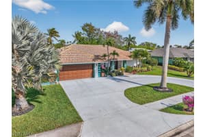 681 Saint Andrews Boulevard, Naples, FL 34113 - MLS#226011105