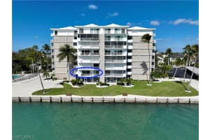 60 Pelican Street, Naples, FL 34113 - MLS#226011183