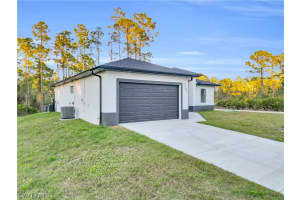 2700 42nd Street, Lehigh Acres, FL 33971 - MLS#226011228