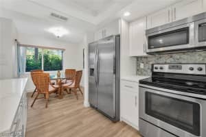 15161 Cedarwood Lane, Naples, FL 34110 - MLS#226011242