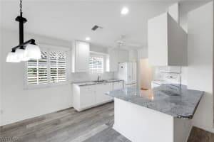 3239 Barbados Lane, Naples, FL 34119 - MLS#226011284