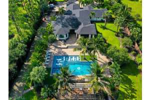 4501 3rd Avenue, Naples, FL 34119 - MLS#226011300