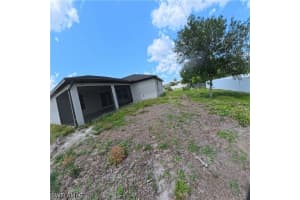 3904 11th Street, Lehigh Acres, FL 33971 - MLS#226011306