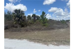 1900 18th Street, Lehigh Acres, FL 33972 - MLS#226011329