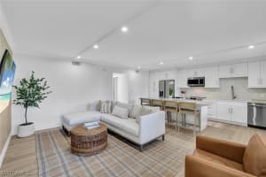 1100 Gulf Shore Boulevard, Naples, FL 34102 - MLS#226011362