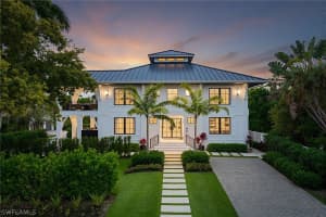 1355 4th Street, Naples, FL 34102 - MLS#226011370