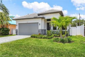 859 108th Avenue, Naples, FL 34108 - MLS#226011400