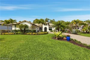 2303 Somerset Place, Naples, FL 34120 - MLS#226011450