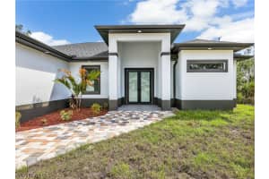 808 Willard Avenue, Lehigh Acres, FL 33972 - MLS#226011472