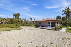 1046 Periwinkle Way, Sanibel, FL 33957 - MLS#226011522