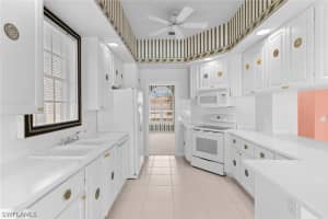 5271 Hawkesbury Way, Naples, FL 34119 - MLS#226011566