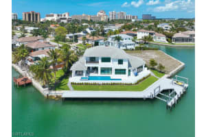 999 Spruce Court, Marco Island, FL 34145 - MLS#226011612