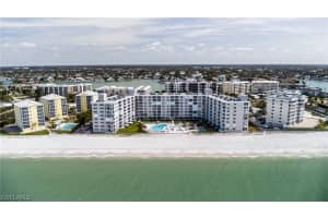 3443 Gulf Shore Blvd N 809, Naples