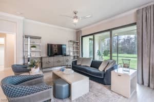 16352 Viansa Way 102, Naples