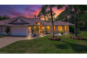 1215 Imperial Dr 60, Naples