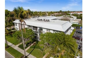 1021 3rd Street, Naples, FL 34102 - MLS#226011700