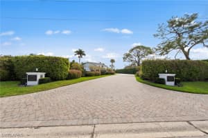 4772 West Boulevard, Naples, FL 34103 - MLS#226011706