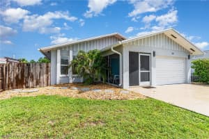 517 98th Avenue, Naples, FL 34108 - MLS#226011725