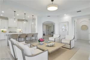 16371 Viansa Way 202, Naples