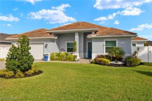 17 Willoughby Drive, Naples, FL 34110 - MLS#226011742