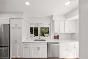 375 8th Avenue, Naples, FL 34102 - MLS#226011743