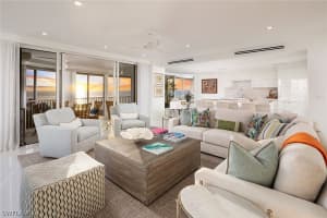 8111 Bay Colony Drive, Naples, FL 34108 - MLS#226011748