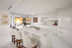 8111 Bay Colony Drive, Naples, FL 34108 - MLS#226011748