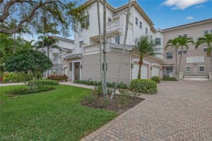 580 Avellino Isles Circle, Naples, FL 34119 - MLS#226011752