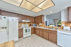 150 Round Key Circle, Naples, FL 34112 - MLS#226011774