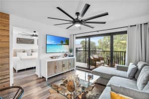 600 Neapolitan Way, Naples, FL 34103 - MLS#226011780